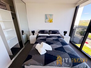 2 bedrooms, iron/ironing board, free WiFi