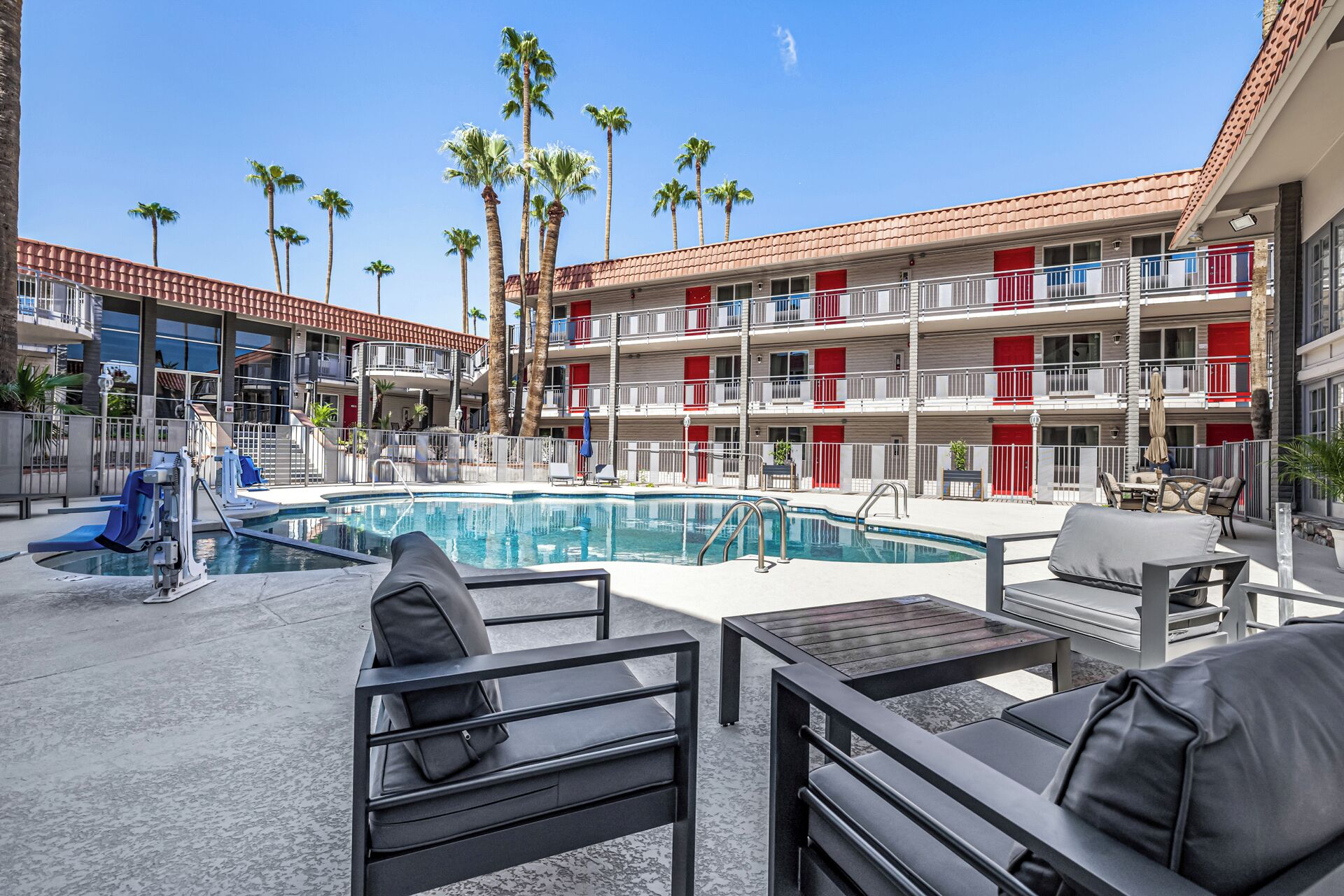 Outdoor pool, pool umbrellas, sun loungers