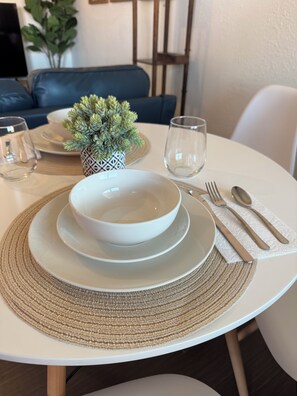In-room dining - Tempe Oasis (Tempe)