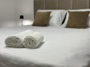 4 soverom, strykejern/-brett, wi-fi og sengetøy