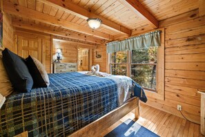 2 quartos, ferros/tábuas de passar roupa, Wi-Fi de cortesia