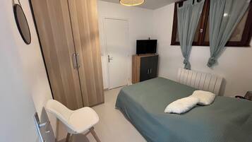 2 Schlafzimmer, Reisekinderbett, WLAN