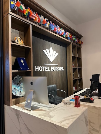 Reception. Hotel Europa Prishtine