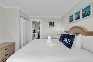 1 chambre, fer et planche à repasser, draps fournis