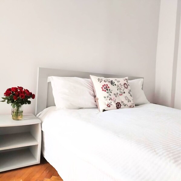 2 عدّة غرف نوم ومكتب وواي فاي وملاءات أسرّة