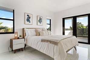 4 chambres, fer et planche à repasser, Wi-Fi gratuit, draps fournis