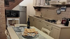 Dining - The Sixth Moon Guest House in Pienza (Pienza)