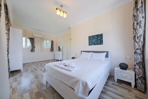 Family Villa, Private Pool, Garden View