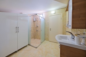 Family Villa, Private Pool, Garden View | Bathroom - Villa Maya (Fethiye)
