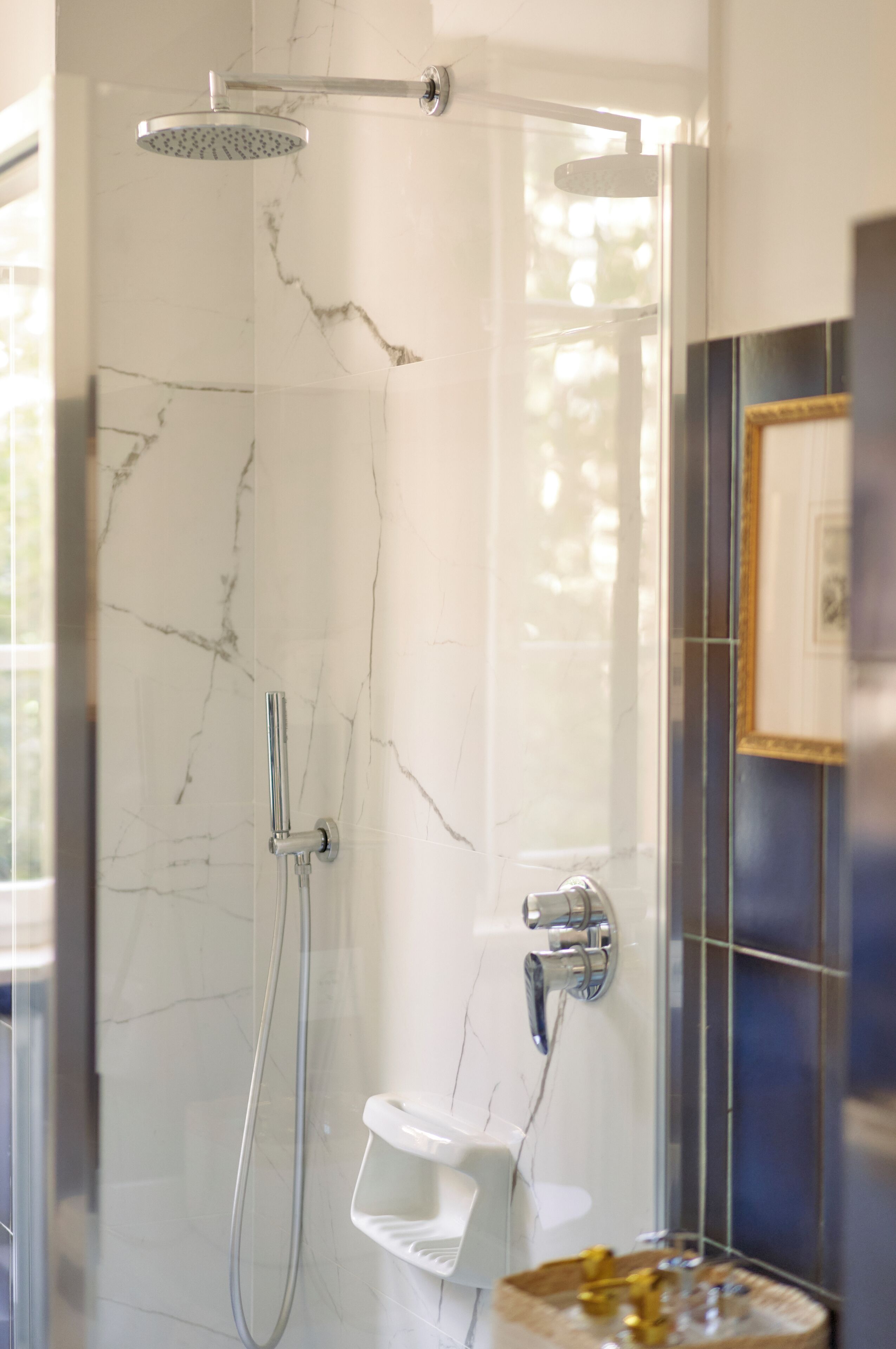 Dusche, Haartrockner, Bidet, Handtücher