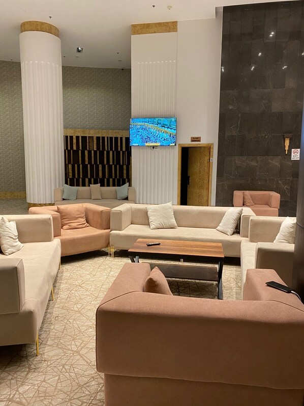 Reception - Rafef Aldyafa hotel (Makkah)