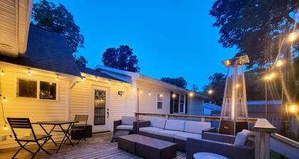 Cozy Family Getaway Steps from Little Paw Paw Lake