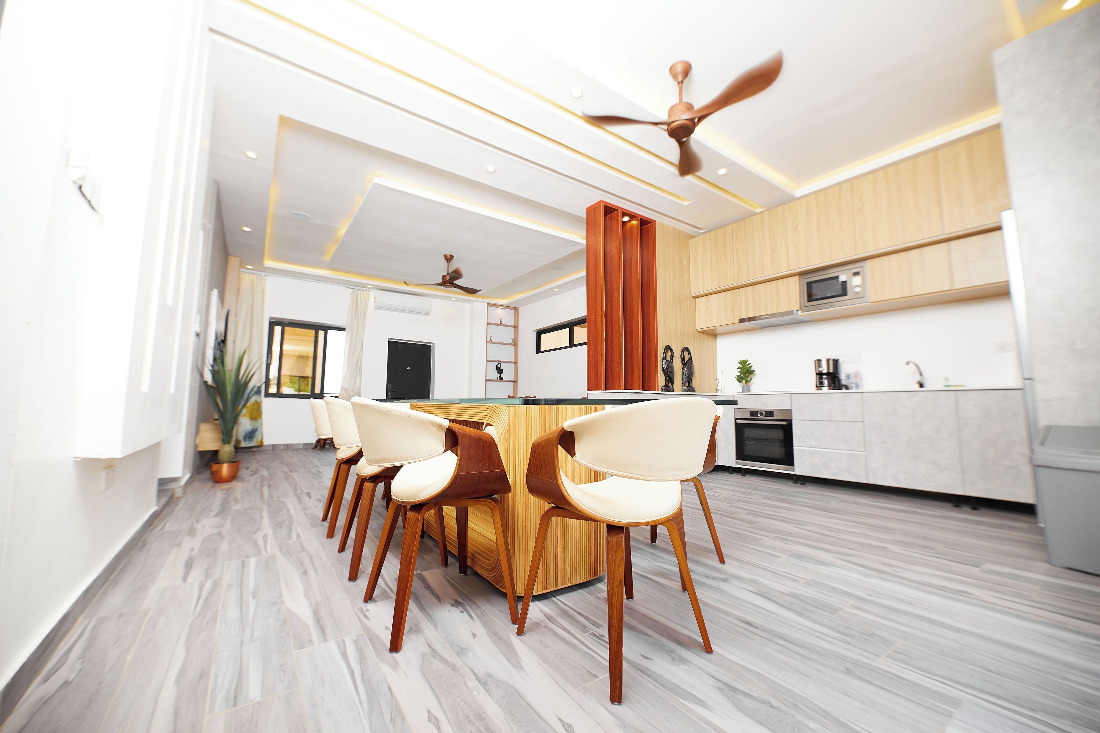 Premium Studio | Living area | Smart TV