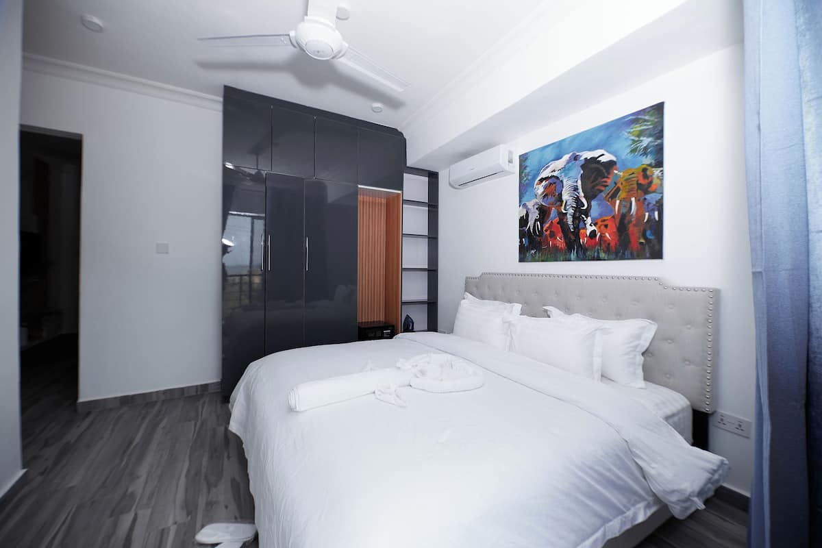 In-room safe, individually decorated, individually furnished, free WiFi