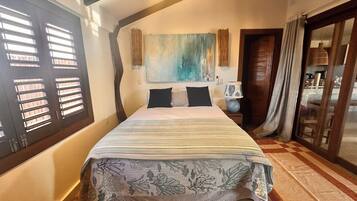 Quarto triplo luxo, vista para o mar | Roupas de cama de algodão egípcio, roupas de cama premium