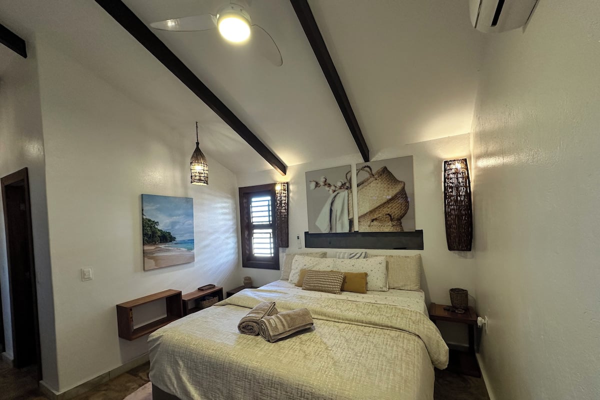 Egyptian cotton sheets, premium bedding, memory foam beds, minibar