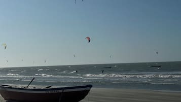 Vista para praia/oceano