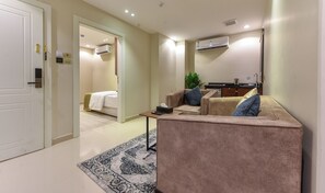 Apartment, 2 Bedrooms | Living area