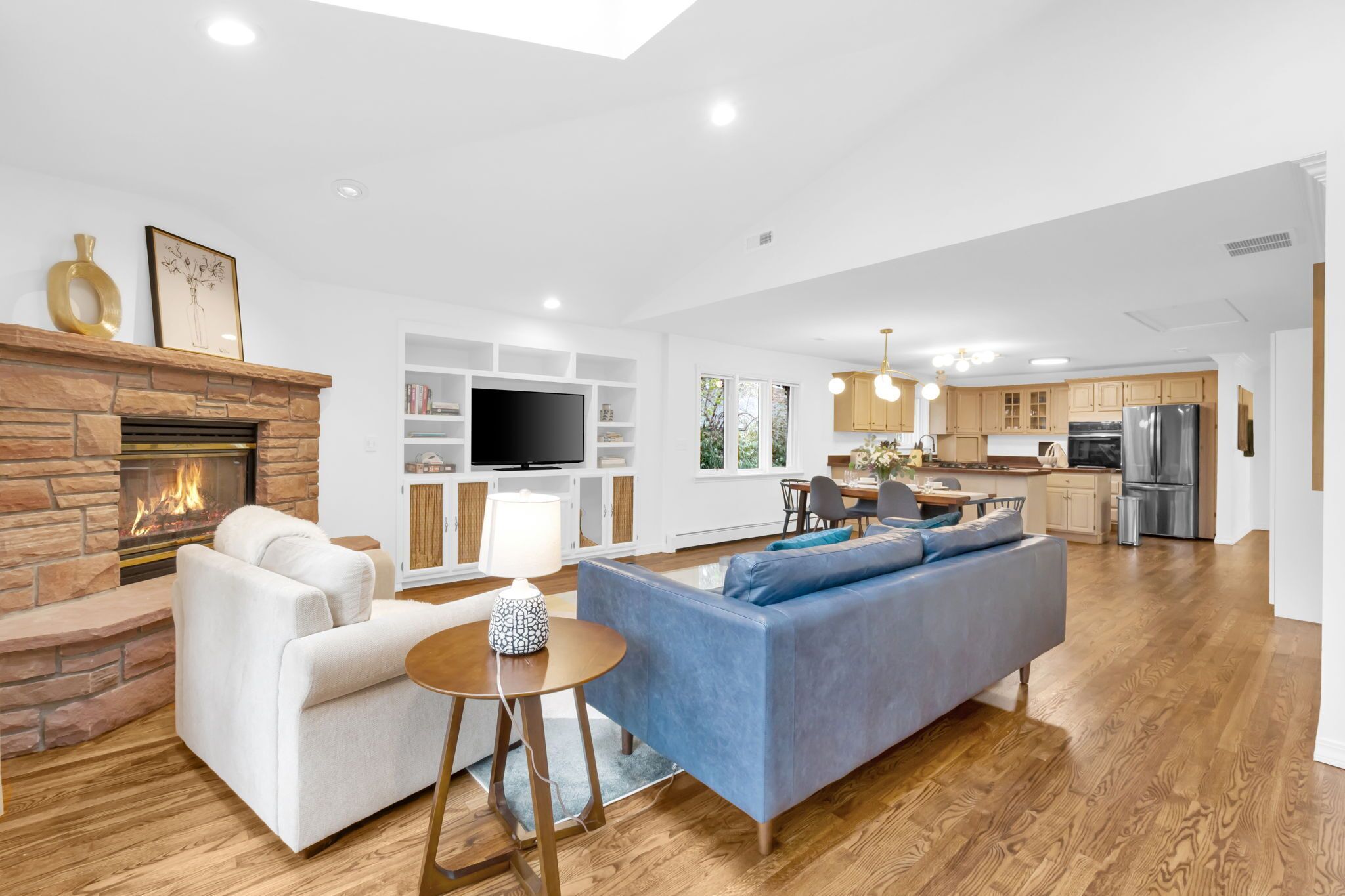 Smart TV, fireplace, books