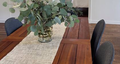 Bright & Tranquil Chautauqua 3 Bed 2 Bath Home Close to CU and Hiking Trails.