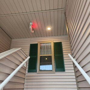 Interior - Quiet 3rd floor King condo Pawleys Island Golf Course WiFi, SC State Park Pass (Pawleys Island)