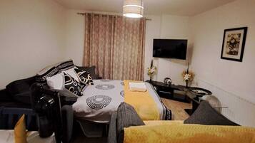 1 bedroom, iron/ironing board, WiFi, bed sheets