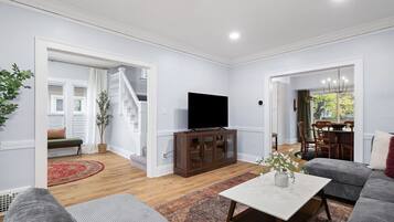 Smart TV, video games, table tennis, offices