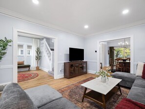 Smart TV, video games, table tennis, offices