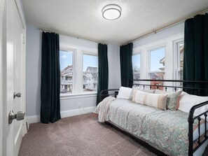 4 bedrooms, iron/ironing board, travel crib, free WiFi