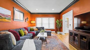 TV connectée, jeux vidéo, espaces bureaux