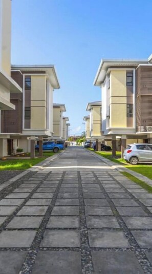 Property grounds - Cozy 1-bed unit near SRP Talisay Cebu (Talisay)