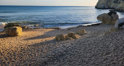 CASA ROGEL: PRIVATE HEATED POOL, GAMES, WIFI, WALK TO TOWN, 5 MIN DRIVE TO BEACH