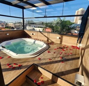 Bain à remous intérieur