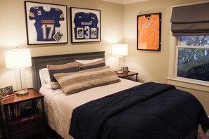 5 bedrooms, iron/ironing board, WiFi, bed sheets