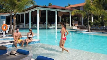 12 outdoor pools, sun loungers