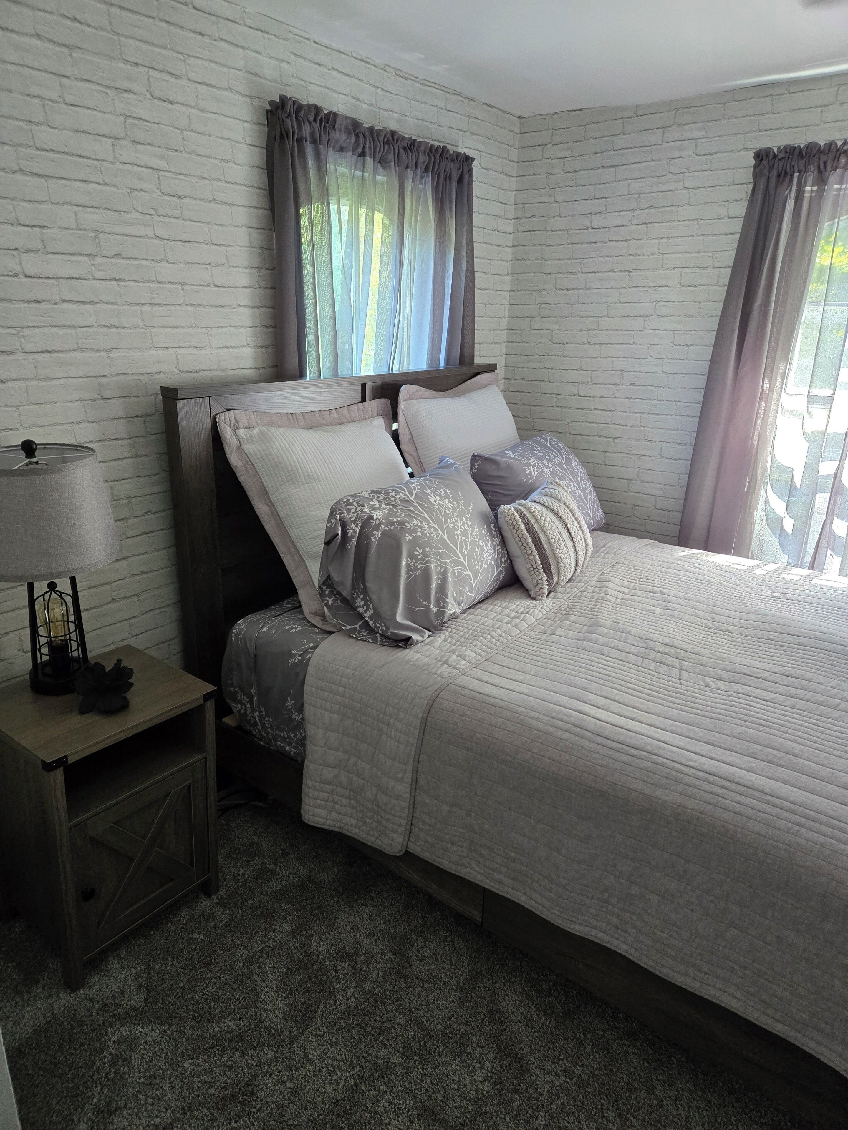 1 多间卧室、WiFi、床单