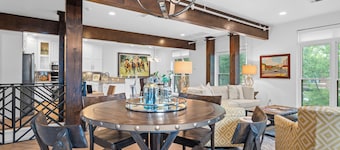 The Central Loft: Contemporary Downtown Retreat Along Hot Springs' Bathhouse Row
