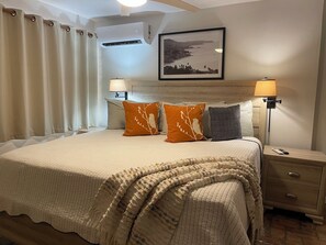 4 bedrooms, desk, iron/ironing board, WiFi