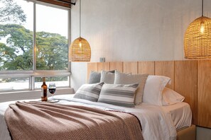7 bedrooms, in-room safe, iron/ironing board, free WiFi