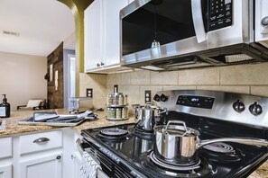Fridge, microwave, oven, stovetop - 5BR Retreat: Arcade, Cowboy Pool & Volleyball Oasis in Huge Backyard (Round Rock)