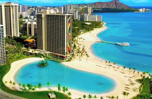 Panoramic Ocean-View/STEPS FROM BEACH/FreeParking/Best Location in Waikiki 