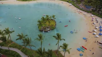 Camastros y toallas de playa