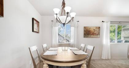 Charming 2-bedroom apartment in fantastic Twin Falls with WiFi, AC