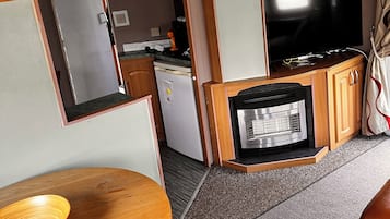 Smart TV, fireplace, DVD player