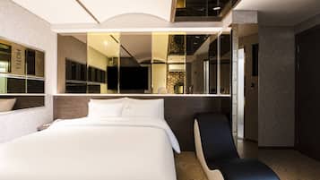 Premium-dobbeltværelse | Skrivebord, arbejdsområde til bærbare computere, gratis Wi-Fi