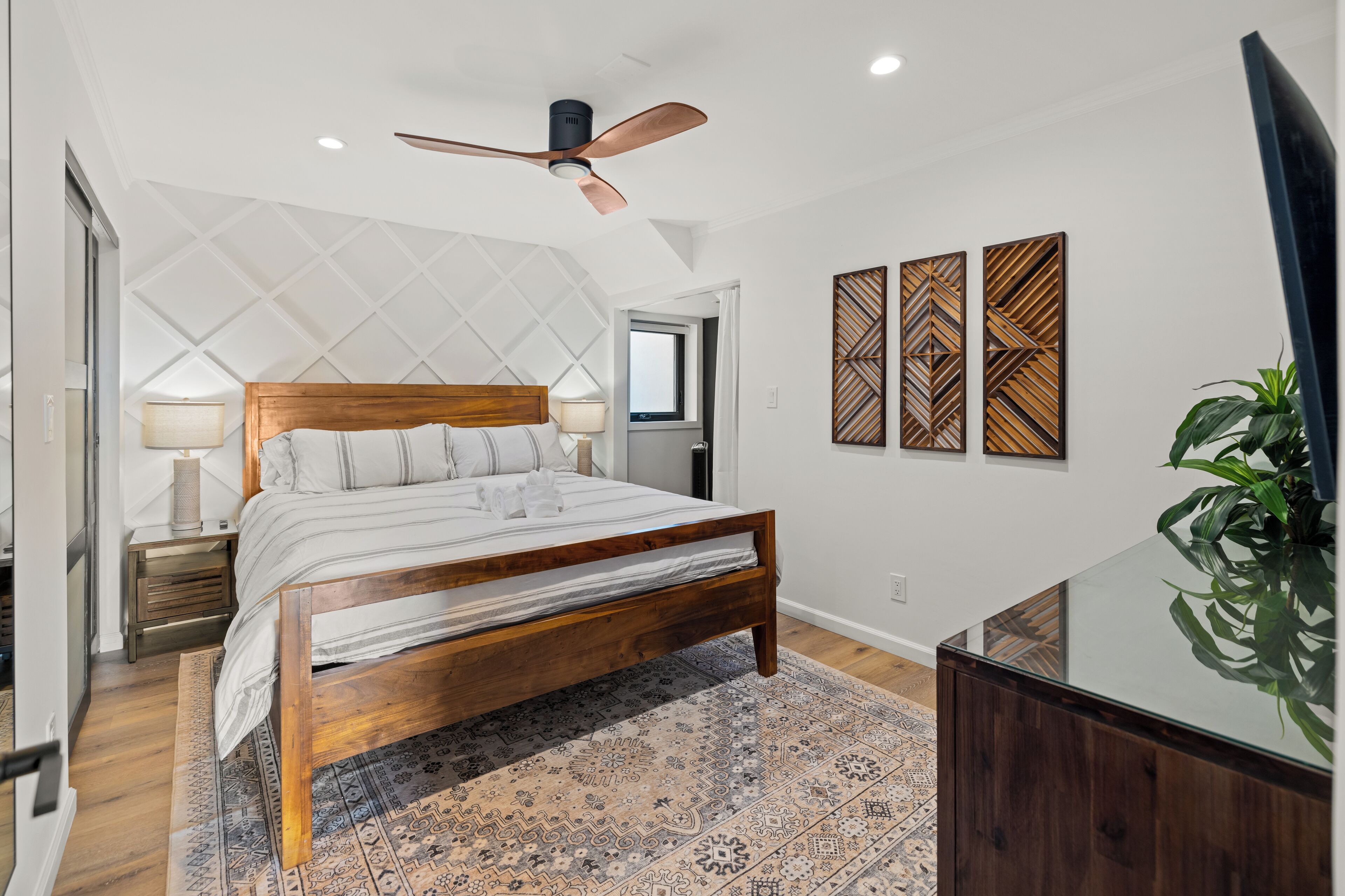 2 bedrooms, desk, iron/ironing board, free WiFi