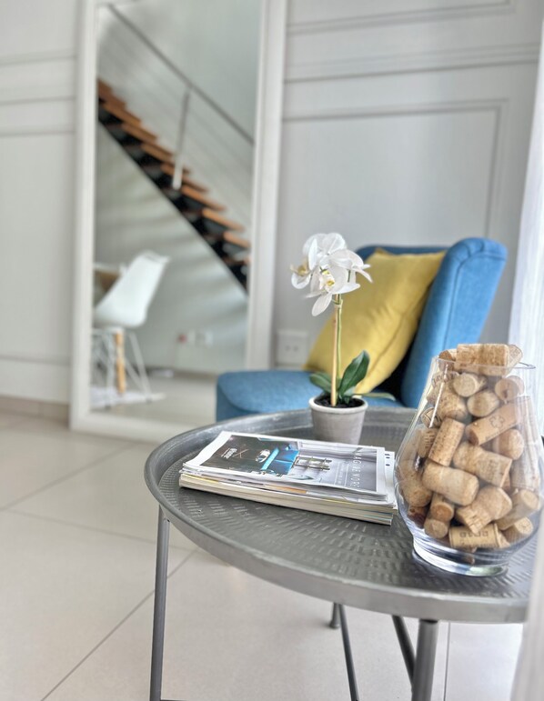 Interior - Enjoy a stylish experience at this centrally-located den! (Dainfern)