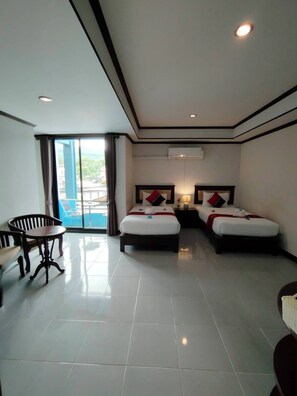 Basic Room, City View