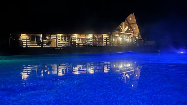 Outdoor pool, a heated pool