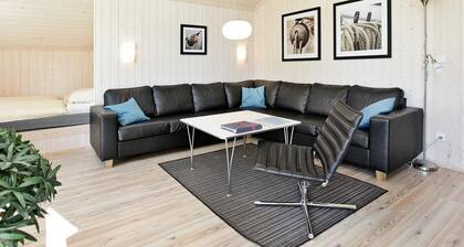 Elegant Holiday Home With View